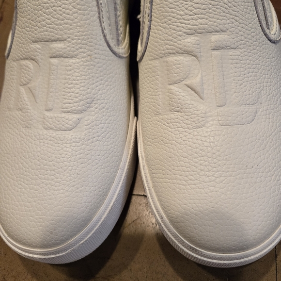 Lauren Ralph Lauren slip on shos sneakers in a women's size 7.5. EUC - Picture 13 of 14